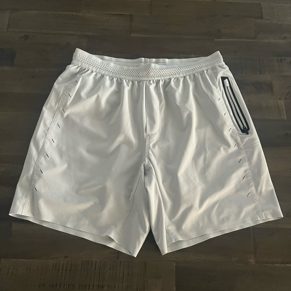MENS TEN THOUSAND SESSION SHORTS
